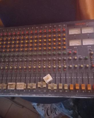 Mixer analogico vintage tascam M 216   16 canali