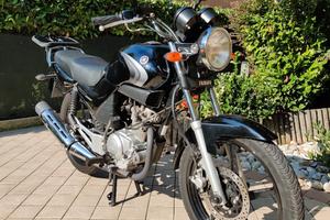 moto Yamaha 125 YBR