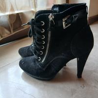  stivaletti alla caviglia 