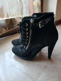  stivaletti alla caviglia 