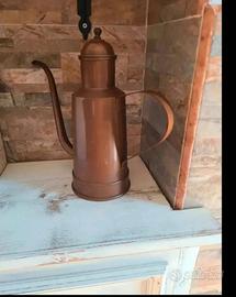 oliera antica in rame rossa