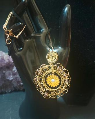 collana ciondolo tondo cristalli e fiire