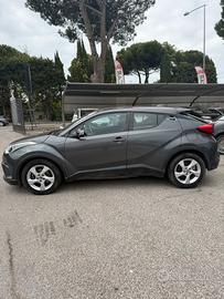 Toyota C-HR 1.8 Hybrid E-CVT Business