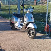 vespa gts250