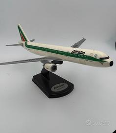 Aereo Airbus 321 Alitalia