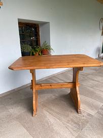 tavolo in larice usato ma  “sano “