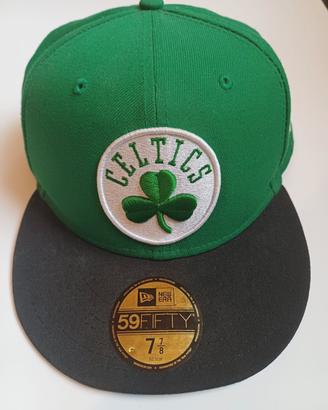 cappellino new era celtics