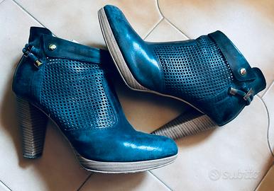 Stivaletto NeroGiardini con tacco