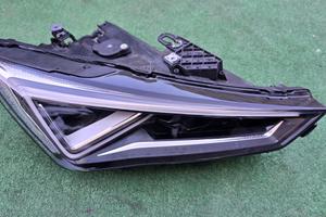 SEAT LEON 4 IV CUPRA 5FB FULL LED Faro Fanale Dest