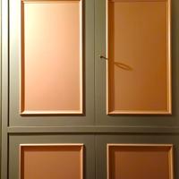 Armadio nuovo artigianale elegante