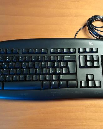 Tastiera PC Logitech Deluxe Keyboard mod.Y-SU61