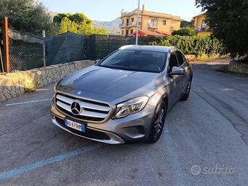 Mercedes GLA