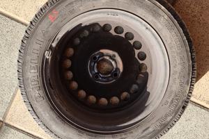 Treno di gomme invernali  Pirelli