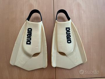 Pinne Arena Powerfin Pro II dorato nero
