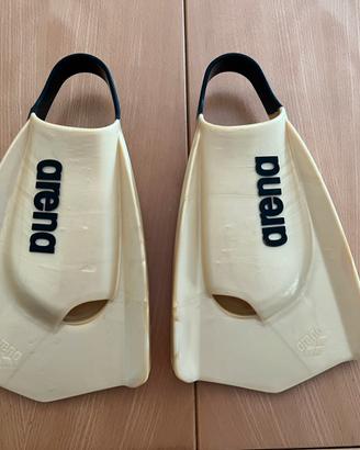 Pinne Arena Powerfin Pro II dorato nero