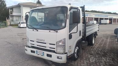 Isuzu NNR 85 - 35Ql. RIBALTABILE TRILATERALE