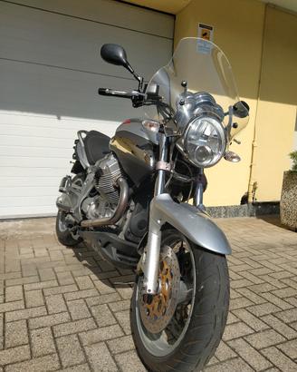 Moto Guzzi Breva 850