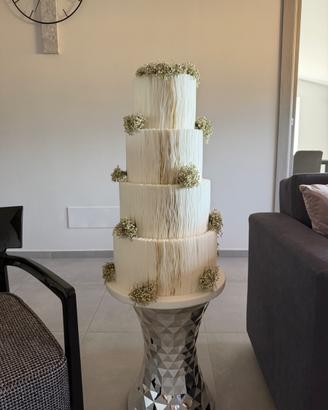 Splendida Torta Nuziale Scenografica a 4 Piani