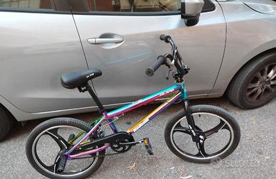 bicicletta bmx