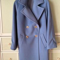 Glamour e deciso, il cappotto doppiopetto Versani