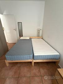 letto, materasso, comodino