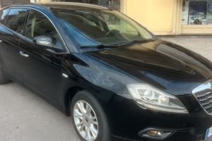 lancia delta 1600 , 105 CV 