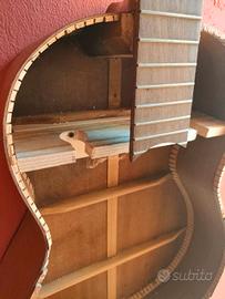 chitarra classica porta calici e bottiglia 