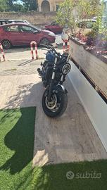 Suzuki scrambler cafè racer