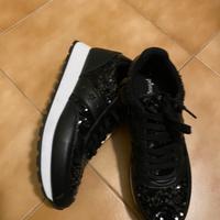 Sneakers donna nr 39.