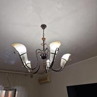 Lampadario e piantana in ferro battuto