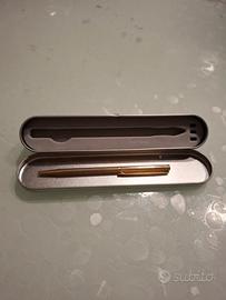 penna a sfera S.T.Dupont Classique placcata oro