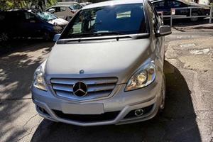 Mercedes Benz classe B 200