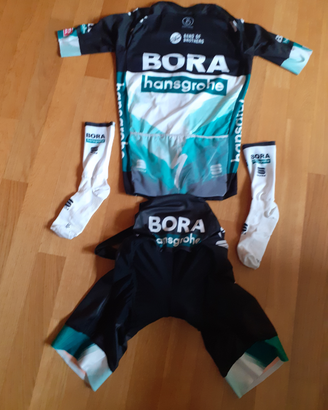Divisa team Bora