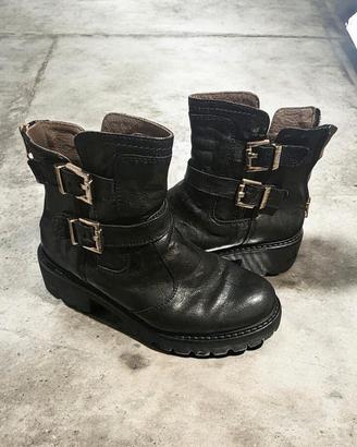 Anfibio stivaletti donna Nero Giardini pelle Tg 36