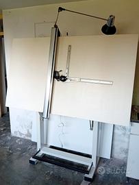 tecnigrafo e sgabello