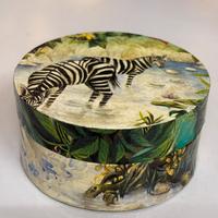 Scatolina di cartone vintage