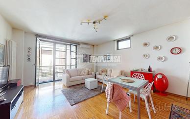 LOFT RISTRUTTURATO E ARREDATO