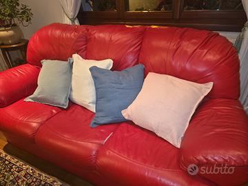 divani vera pelle rossi