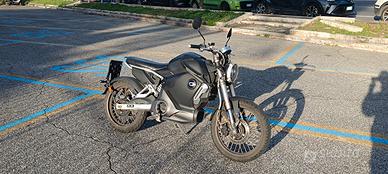 Super Soco TC max 