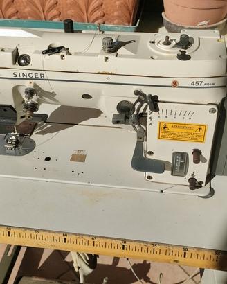 macchina da cucire Singer 457