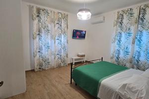 Vicino coni e Lido Lo Scoglio fino a 8 posti letto