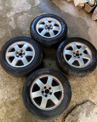 4 cerchi Audi + gomme 195/65r15 nordica (leggi )