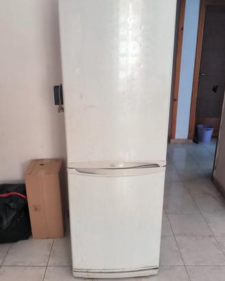 Frigorifero combinato Lg