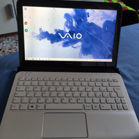 Sony vaio 8 GB RAM e SSD da 550 GB batteria nuova