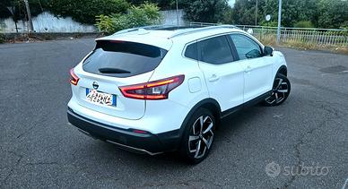 Nissan Qashqai TEKNA+  dci  restayling