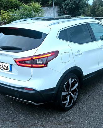 Nissan Qashqai TEKNA+  dci  restayling