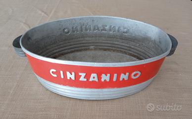 giacchiaia pubblicitara porta  Cinzanino anni 40  