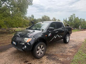 Mitsubishi l200