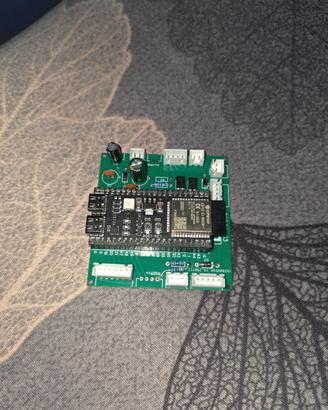 Smart Car Kit IoT ESP32 - Avvio Remoto, GPS ecc.