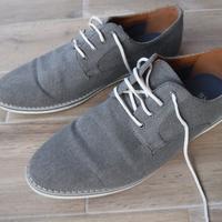 Scarpe basse grigio casual con lacci